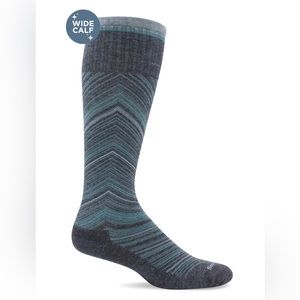 Sockwell Wide Calf Full Flattery Charcoal S/M Women's Compression Socks (SW57W)